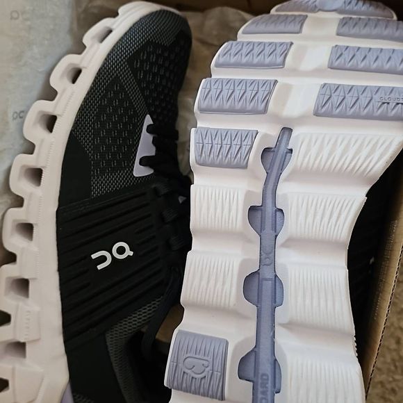 On running cloudswift magnet Lavender size 6
New. Box as is - Picture 5 of 11